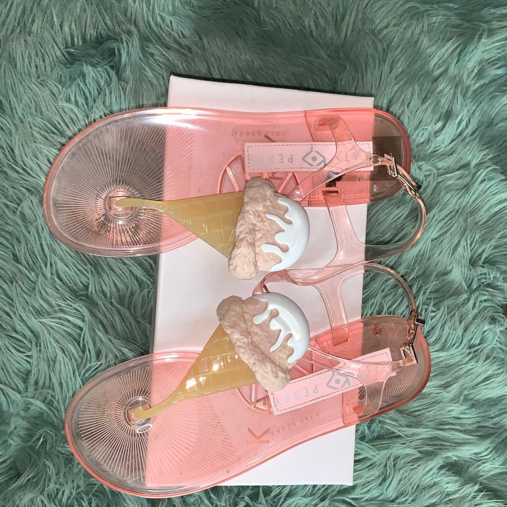 KATY PERRY THE SUNDAE